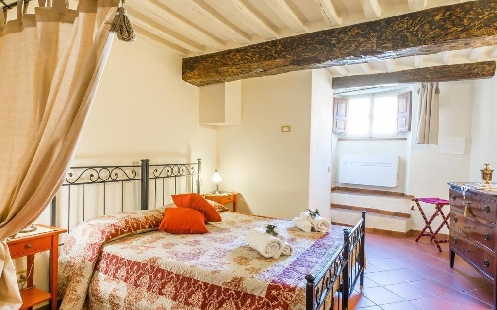 Lyon Apartment Anfiteatro Square, Lucca Eksteriør bilde